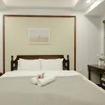 Lunaria Two Bedroom Apartment - The Epicenter Of Luxury And Convenience