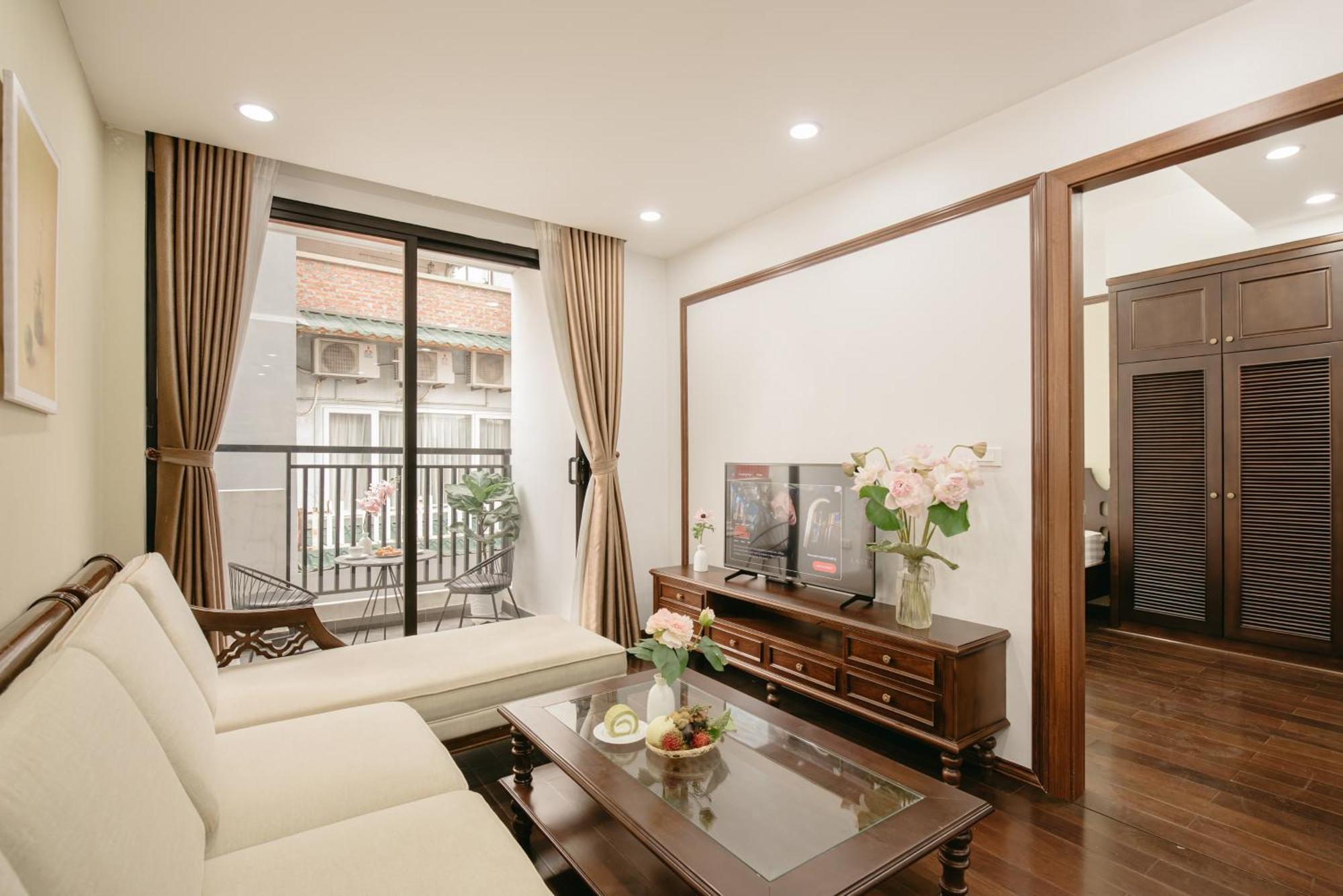 Aparthotel Lunaria Two Bedroom - The Epicenter Of Luxury And Convenience Hanoi